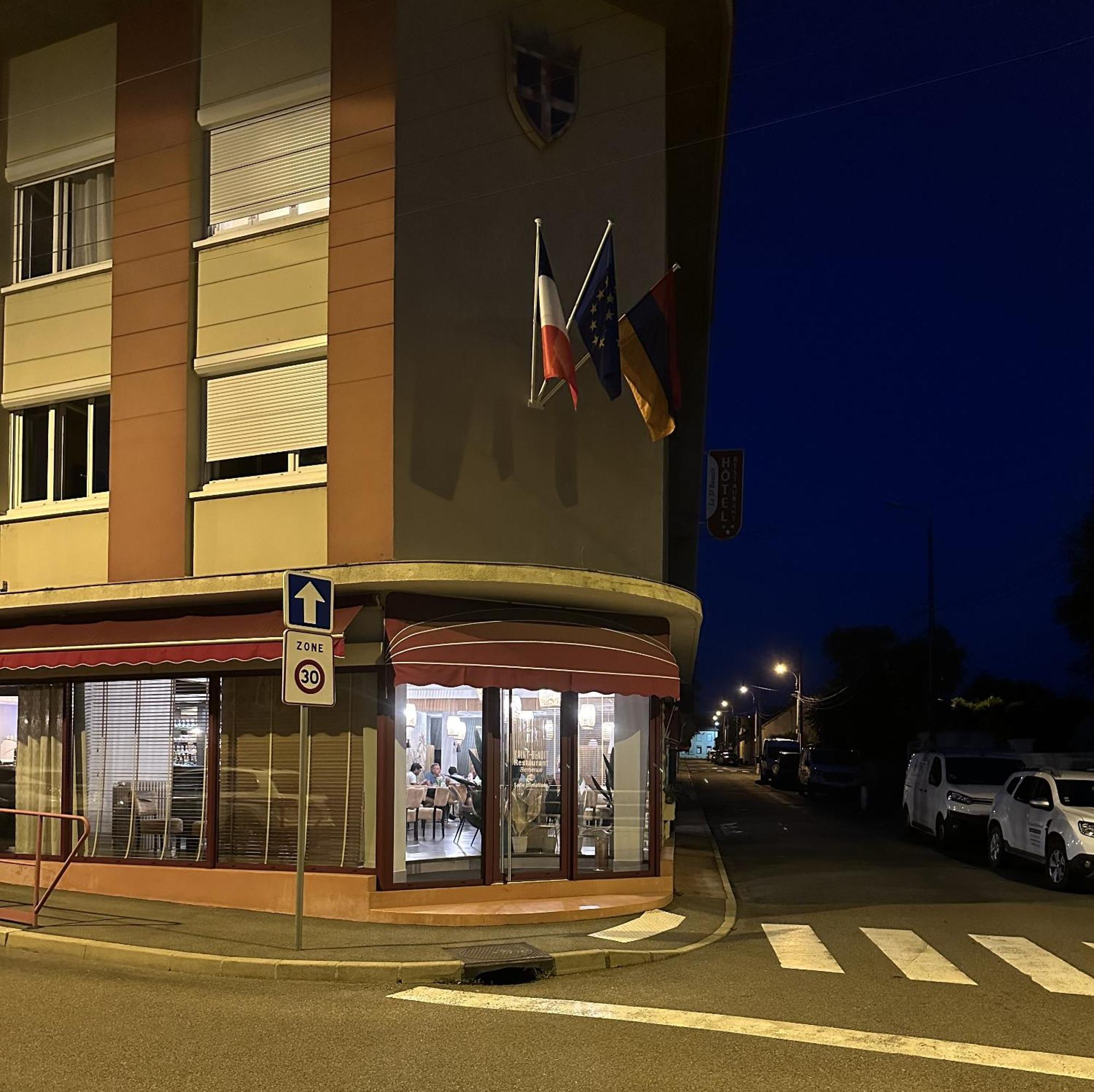 圣 - 贝努瓦餐厅酒店 格尼翁 外观 照片